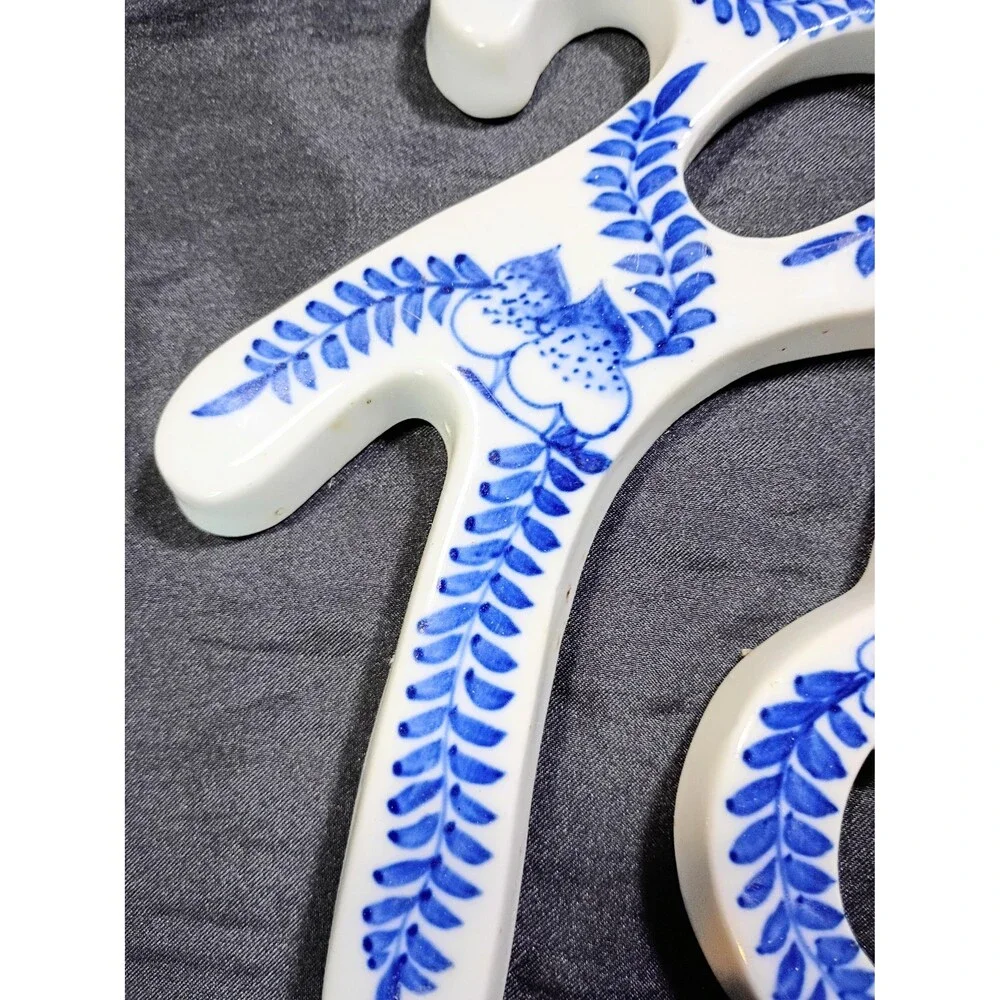 Ceramic Chinese Character Trivet Blue Floral